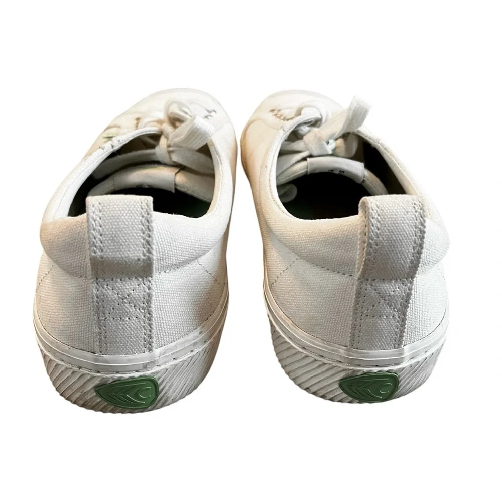 Cariuma OCA Men’s 9 Women’s 10.5 Off White Sneakers Laces Business Casual Low